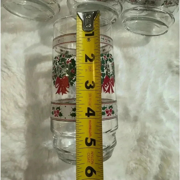 Vintage Indiana Glass Wreath Christmas Glasses - Picture 7 of 10